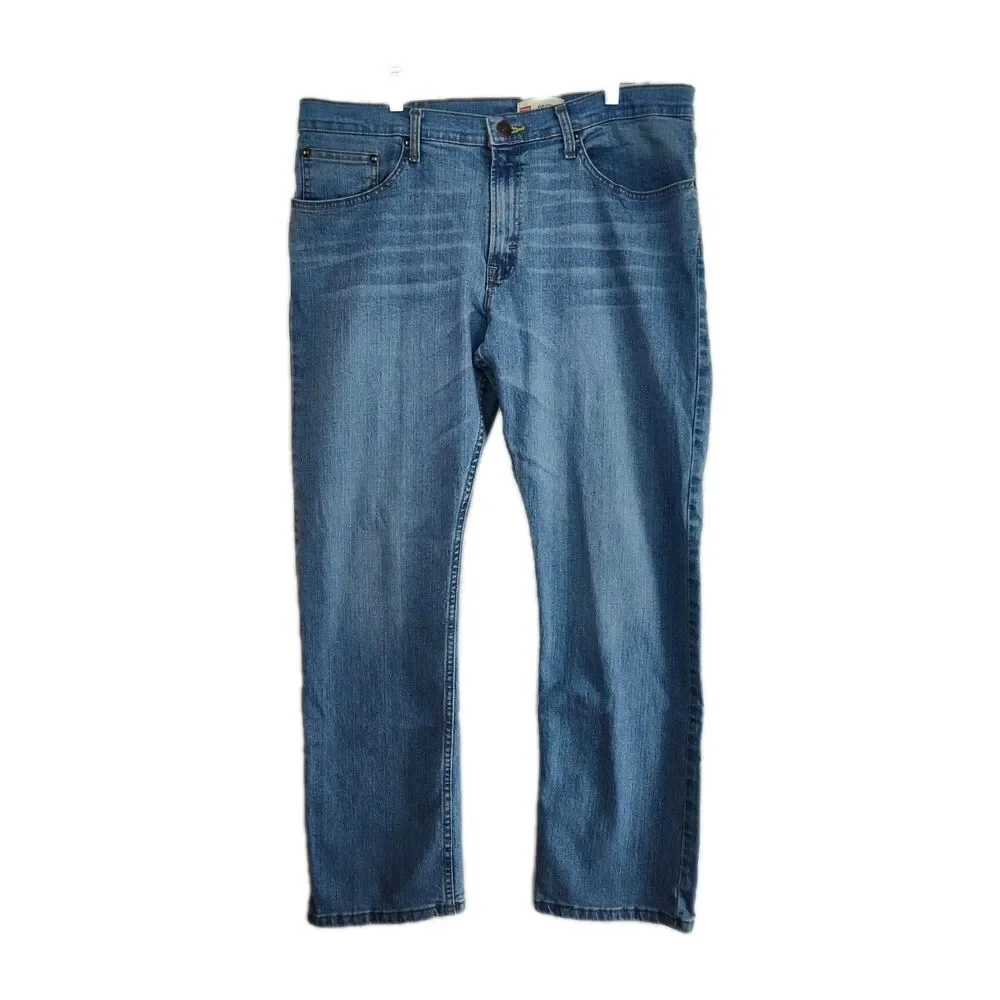 🔥🔥🔥Wrangler Men's Jeans, Size 36x30, Slim Straight, Light Blue🔥🔥🔥